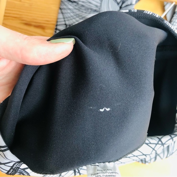 Beyond yoga size small gray black lotus leggings highrise floral | S - Picture 7 of 9